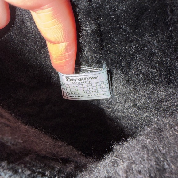 BearPaw Women's Black Winter Boots with Button Accents - Picture 6 of 6